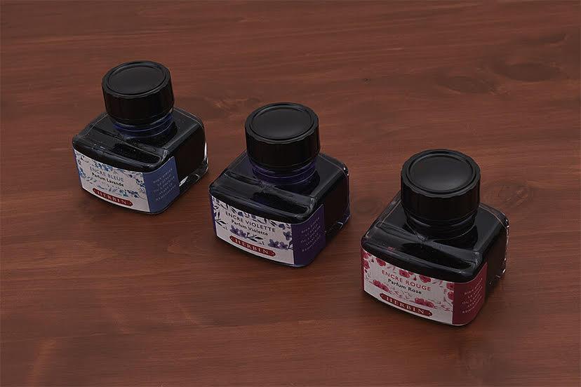 جوهرهای معطر هربین